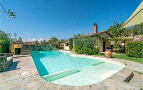 Gorgeous Home In Arezzo With Kitchen